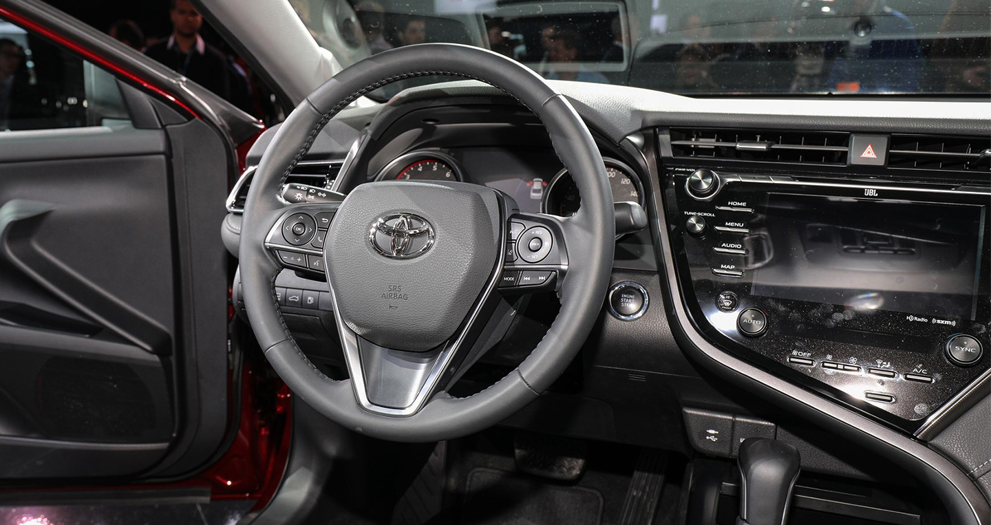 Toyota Camry 2018 &lsquo;lột x&aacute;c&rsquo; ngoạn mục về thiết kế  
