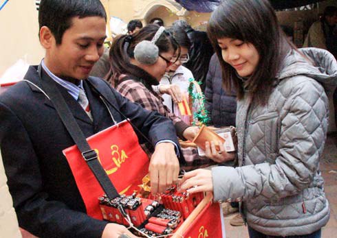 Đồ cầu may gia đ&igrave;nh n&agrave;o cũng phải mua nếu muốn b&igrave;nh an