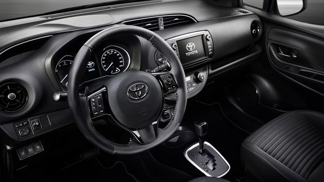 Toyota Yaris 2017 si&ecirc;u mạnh chuẩn bị được ra mắt
