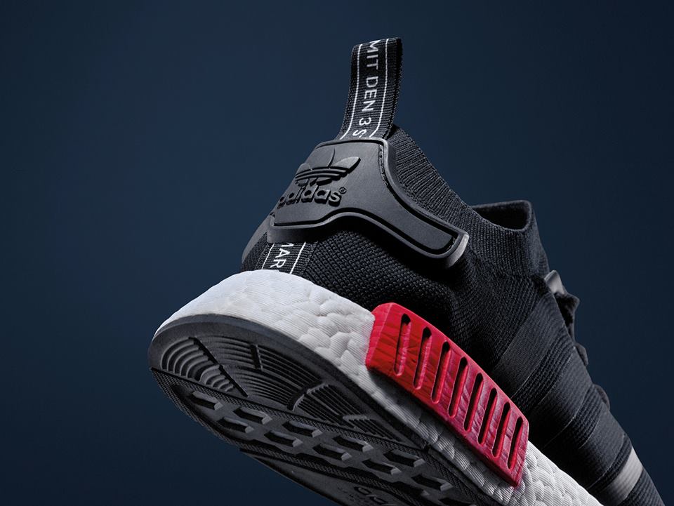 C&aacute;ch ph&acirc;n biệt gi&agrave;y adidas ch&iacute;nh h&atilde;ng đơn giản nhất