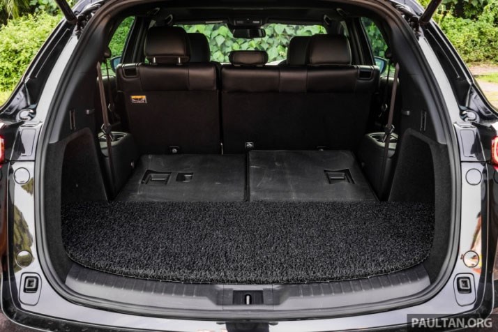 Mazda CX-9 vừa chốt gi&aacute; 1,62 tỷ c&oacute; g&igrave; hấp dẫn