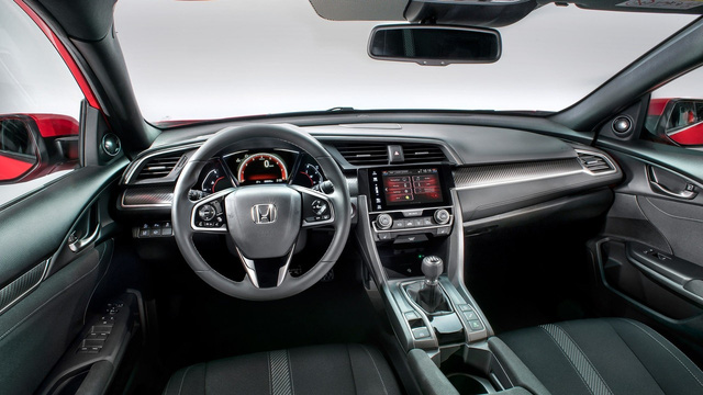 Honda Civic Hatchback 2017 vừa chốt gi&aacute; 750 triệu c&oacute; g&igrave; mới