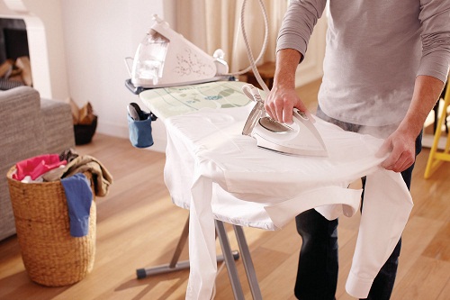 C&aacute;ch gi&uacute;p quần &aacute;o nhanh kh&ocirc; v&agrave; thơm phức trong những ng&agrave;y mưa 