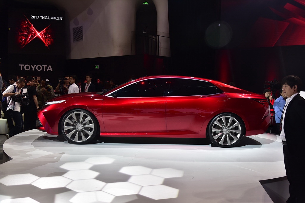 Cận cảnh chiếc Toyota Fun Concept &lsquo;bản sao&rsquo; của Toyta Camry 2018