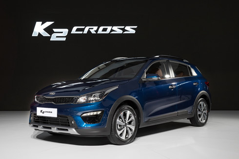 Kia K2 Cross vừa ra mắt gi&aacute; chỉ dưới 300 triệu đồng c&oacute; g&igrave; hay