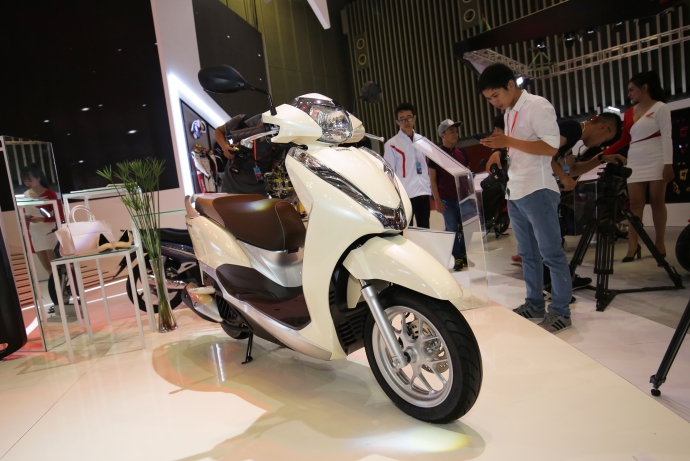 Honda Lead 2017 vừa được ra mắt c&oacute; g&igrave; hay