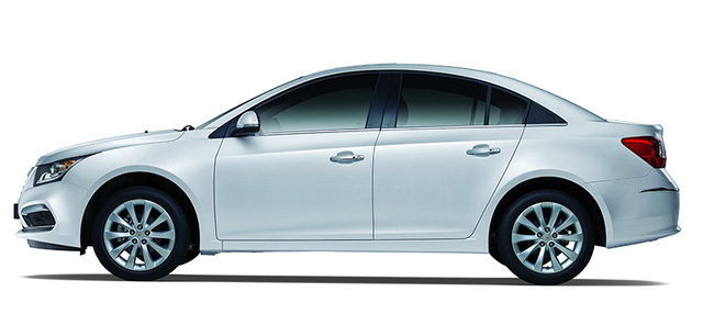 Nội thất của Chevrolet Cruze được n&acirc;ng cấp với ghế bọc da m&agrave;u đen sang trọng cho cả 2 phi&ecirc;n bản LT v&agrave; LTZ. 