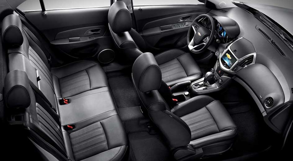 Chevrolet Cruze gi&aacute; chỉ từ 589 triệu đồng c&oacute; g&igrave; đặc biệt
