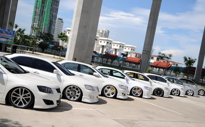 Nguy&ecirc;n nh&acirc;n khiến gi&aacute; xe nhập khẩu Ấn Độ tăng đột biến