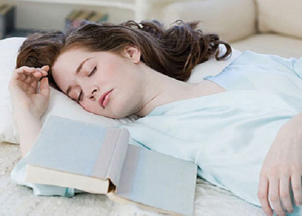 Ngủ trưa nhiều l&agrave;m tăng nguy cơ chết sớm