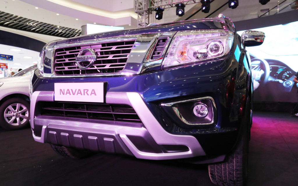 Nissan Navara bản đặc biệt gi&aacute; 815 triệu tại H&agrave; Nội c&oacute; g&igrave; hay?