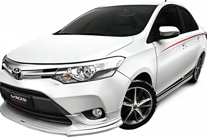 Honda v&agrave; Toyota tiếp tục cuộc chiến kh&ocirc;ng c&acirc;n sức