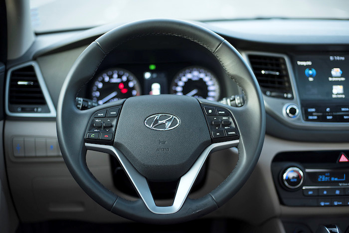 &lsquo;Soi&rsquo; cận cảnh Hyundai Tucson lắp tại Việt Nam gi&aacute; từ 815 triệu đồng