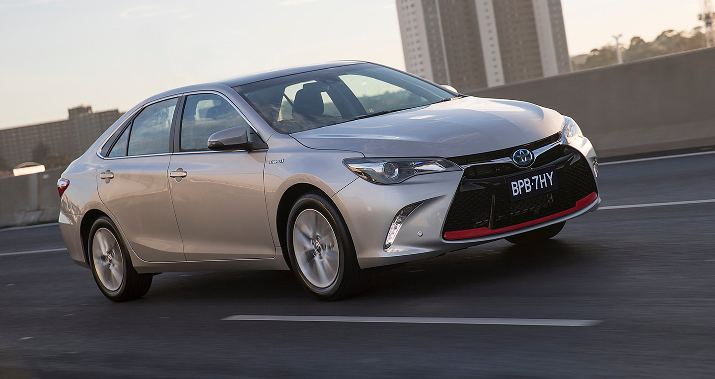 54 chiếc Camry Commemorative vừa được Toyota ra mắt c&oacute; g&igrave; đặc biệt?