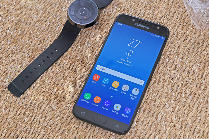Top 5 smartphone b&aacute;n chạy nhất thị trường Việt trong th&aacute;ng 8/2017