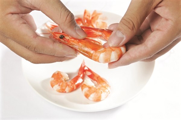 Những th&oacute;i quen n&agrave;y của mẹ khiến b&eacute; m&atilde;i thấp l&ugrave;n