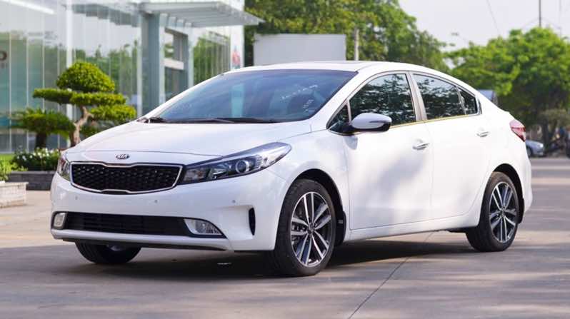 Sau Toyota đến lượt Kia giảm gi&aacute; kịch s&agrave;n cho h&agrave;ng loạt mẫu xe &lsquo;hot&rsquo;