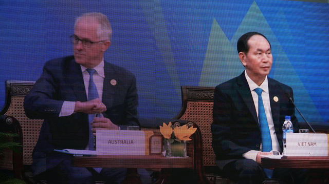 Chủ tịch nước Trần Đại Quang đ&oacute;n Thủ tướng Australia Malcolm Turnbull