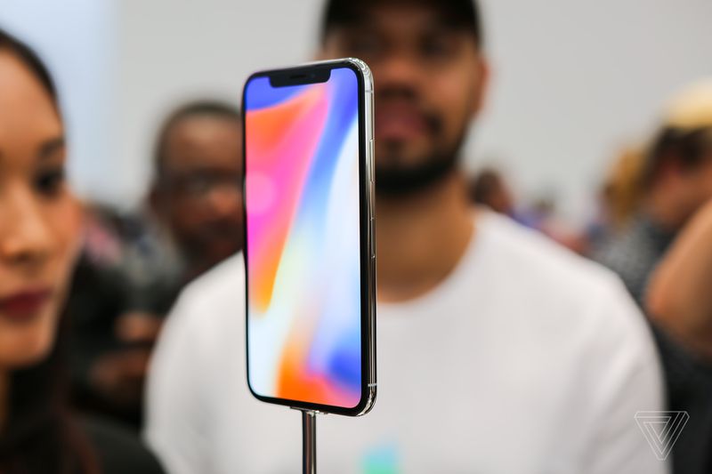 Nhược điểm của iPhone X chiếc smartphone hot nhất hiện nay