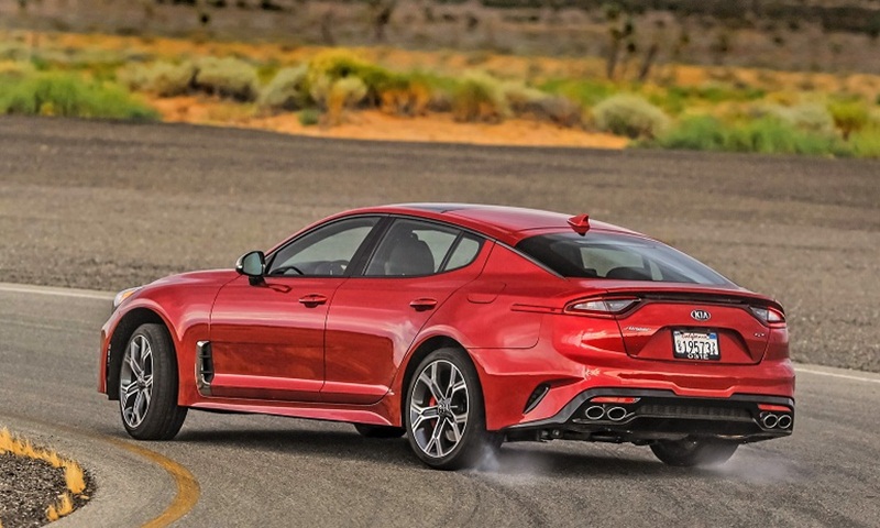 Kia Stinger xe thể thao đẹp &lsquo;long lanh&rsquo; gi&aacute; chỉ hơn 700 triệu c&oacute; g&igrave; hấp dẫn?
