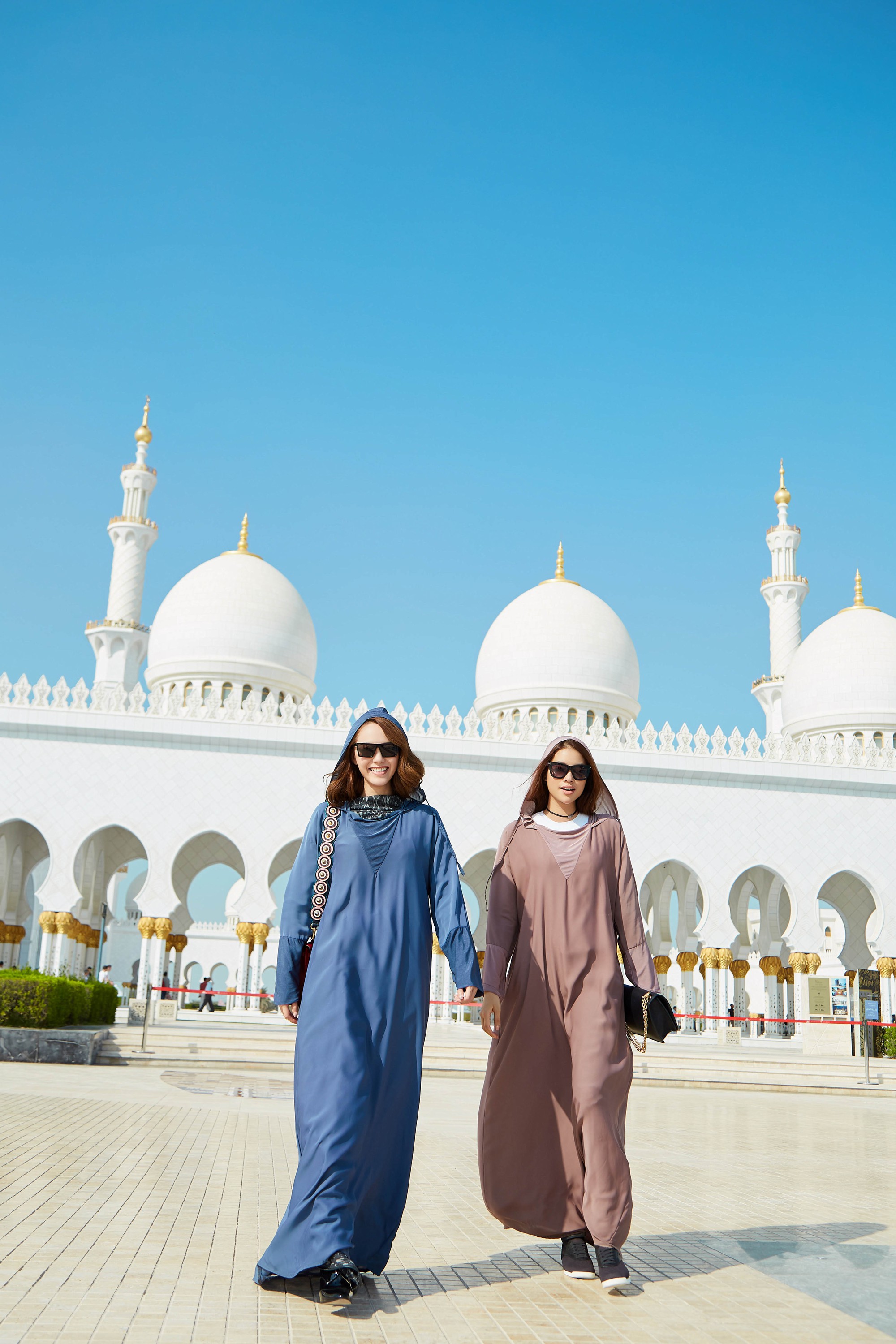 Phạm Hương khoe nhan sắc đẹp h&uacute;t hồn, tỏa s&aacute;ng tại Dubai