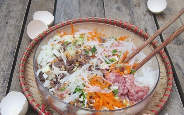 C&aacute;ch l&agrave;m b&uacute;n nem ngon m&ecirc; mệt ng&agrave;y cuối tuần