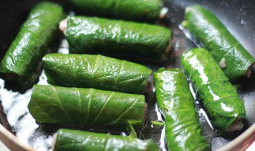 C&aacute;ch l&agrave;m chả l&aacute; lốt đơn giản, thơm ngon cả nh&agrave; đều th&iacute;ch