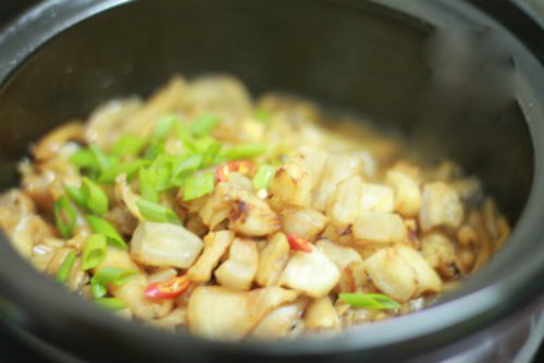 C&aacute;ch l&agrave;m c&aacute; cơm kho mỡ h&agrave;nh ngon nhất