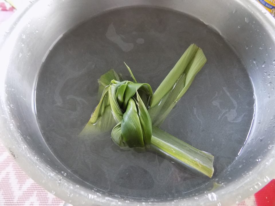 C&aacute;ch nấu ch&egrave; gừng đậu đen ấm bụng ng&agrave;y đ&ocirc;ng lạnh