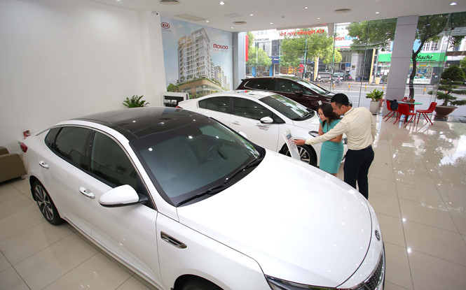 Thuế nhập khẩu về 0%: C&aacute;c h&atilde;ng c&ocirc;ng bố gi&aacute;, nhiều người &lsquo;vỡ mộng&rsquo;