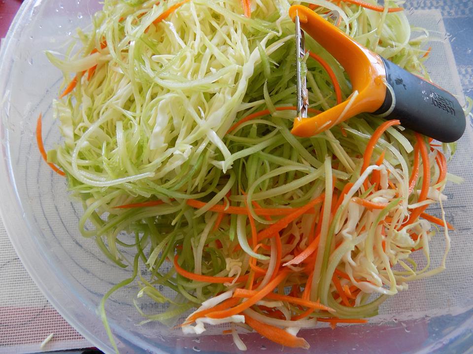 C&aacute;ch l&agrave;m bắp cải muối xổi ăn liền hay để l&acirc;u đều &lsquo;ngon ng&acirc;y ngất&rsquo;