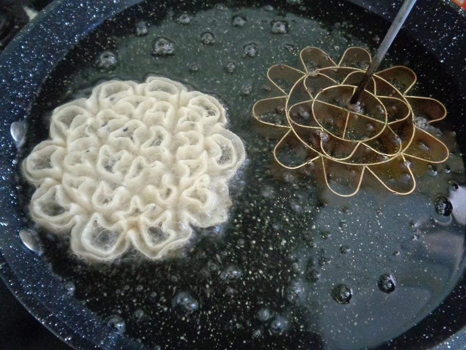 C&aacute;ch l&agrave;m b&aacute;nh nh&uacute;ng gi&ograve;n tan, thơm phức &lsquo;chuẩn kh&ocirc;ng cần chỉnh&rsquo;