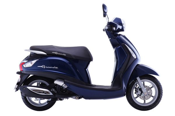 N&ecirc;n mua Honda Vision hay Yamaha Grande cho dịp Tết 2018?