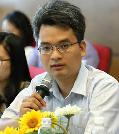 Gi&aacute;o sư trẻ nhất Việt Nam năm 2017 l&agrave; ai?