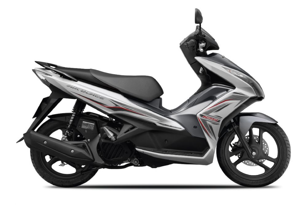 Tư vấn mua xe m&aacute;y: Honda Air Blade v&agrave; Honda Lead n&ecirc;n mua xe n&agrave;o l&agrave; tốt nhất?