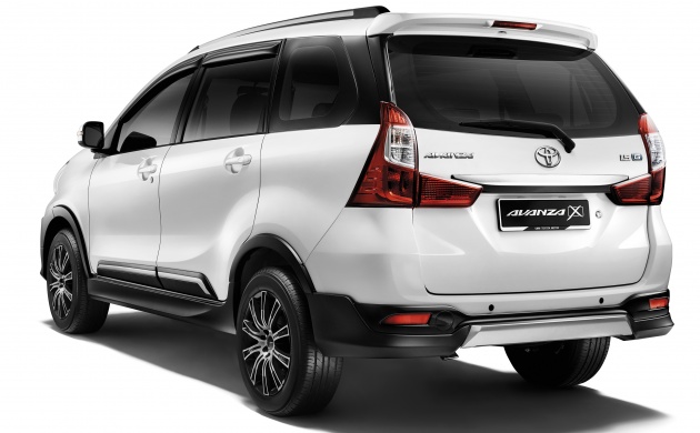 Cận cảnh chiếc &ocirc; t&ocirc; 7 chỗ đẹp &lsquo;long lanh&rsquo; gi&aacute; chỉ hơn 400 triệu của Toyota