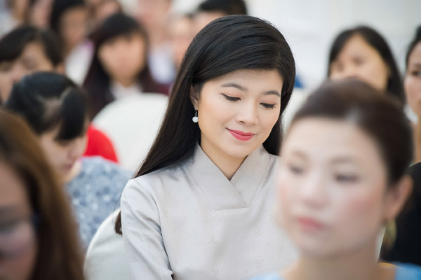 BTV Diệp Anh hốt hoảng, cầu cứu v&igrave; d&iacute;nh lừa đảo số tiền lớn