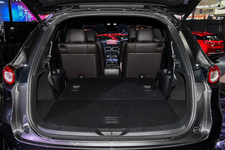 Mazda CX-8 đẹp &lsquo;long lanh&rsquo; vừa ra mắt với gi&aacute; chỉ hơn 600 triệu đồng