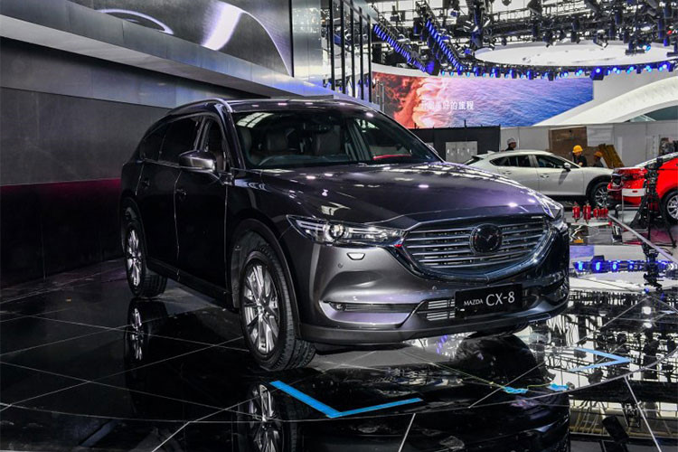 Mazda CX-8 đẹp &lsquo;long lanh&rsquo; vừa ra mắt với gi&aacute; chỉ hơn 600 triệu đồng