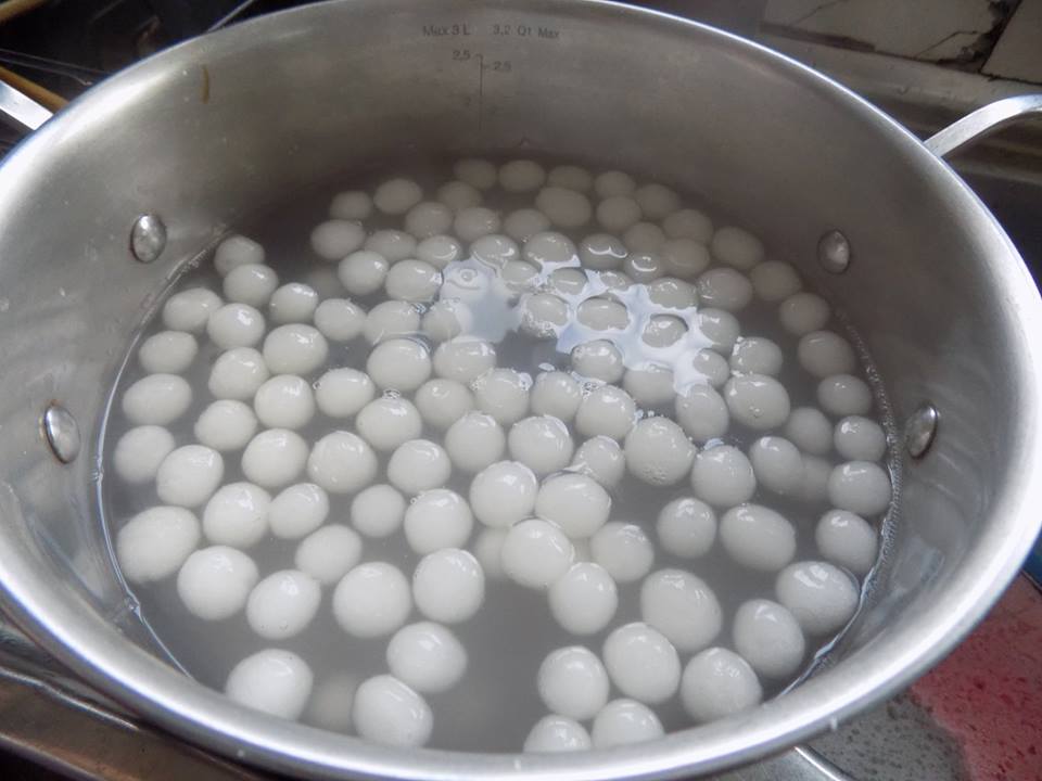C&aacute;ch l&agrave;m v&agrave; luộc tr&acirc;n ch&acirc;u mềm trong chỉ trong v&agrave;i ph&uacute;t