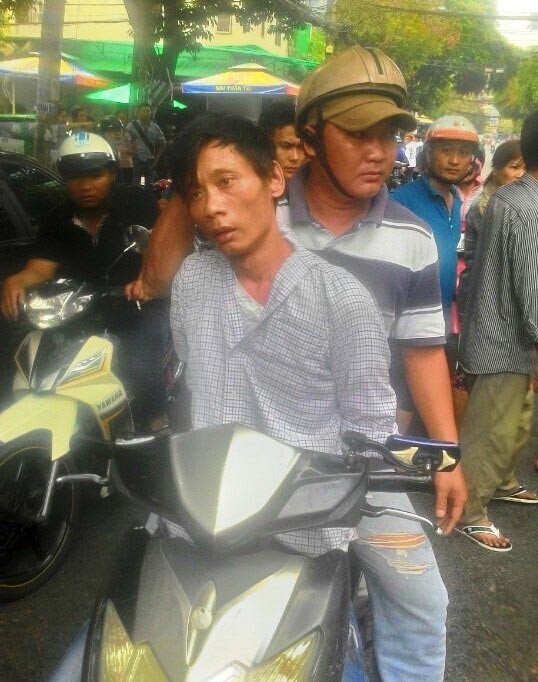 Hiệp sĩ S&agrave;i G&ograve;n: Bị đ&aacute;nh g&atilde;y xương, bất tỉnh phải tự vay tiền nộp viện ph&iacute;