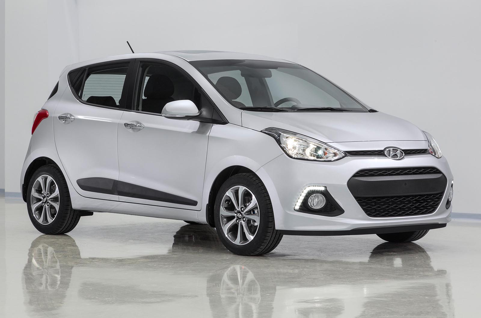 Tư vấn mua &ocirc; t&ocirc; cũ: 3 mẫu xe gi&aacute; rẻ tốt nhất của Hyundai