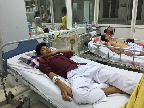 Nghệ An: Xuống hầm c&aacute; cứu người, cả 4 ngư d&acirc;n đều bị ngạt kh&iacute; bất tỉnh