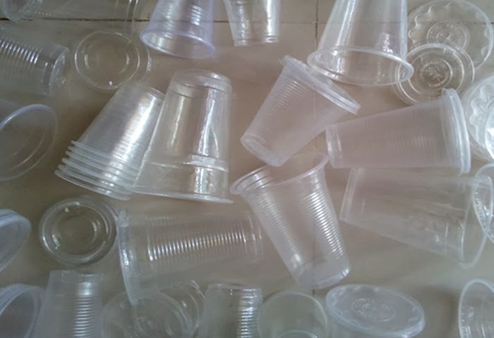 cốc nhựa d&ugrave;ng một lần