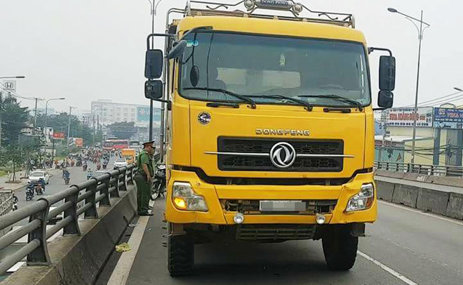 Tai nạn giao th&ocirc;ng ở Đồng Nai: Xe kh&aacute;ch đ&acirc;m xe tải, 18 người nhập viện cấp cứu