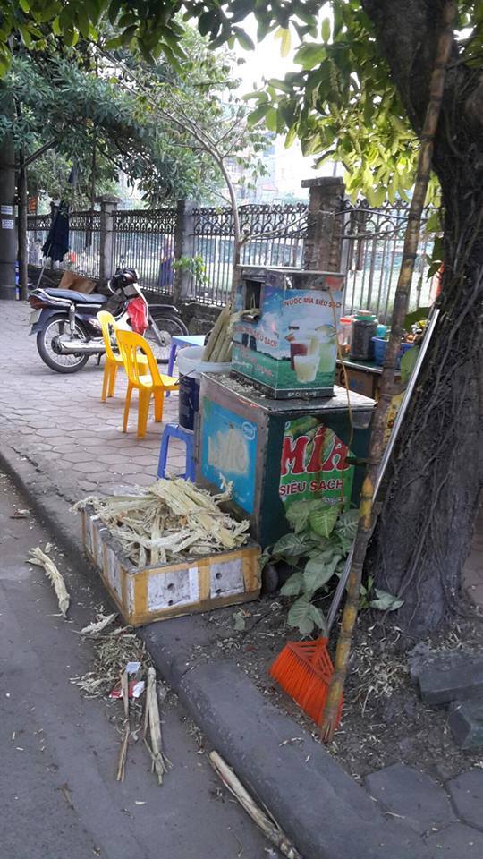 Nước m&iacute;a bẩn
