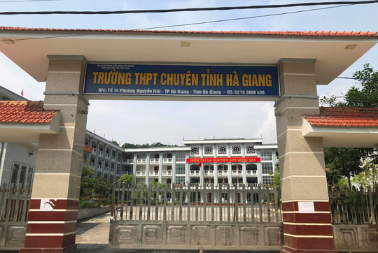 Nhiều th&iacute; sinh của trường THPT chuy&ecirc;n H&agrave; Giang c&oacute; điểm cao bất thường