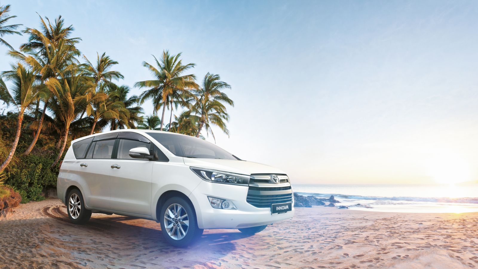 C&oacute; n&ecirc;n mua Toyota Innova - &ocirc; t&ocirc; 7 chỗ đang b&aacute;n chạy nhất thị trường Việt?