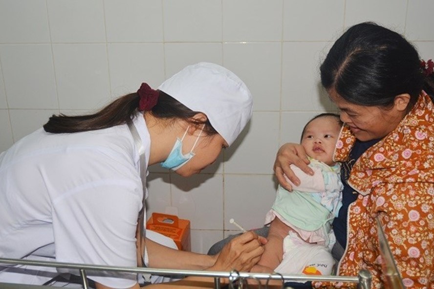 Nguy cơ b&ugrave;ng ph&aacute;t bệnh sởi tại H&agrave; Nội: Dấu hiệu nhận biết bệnh sớm nhất