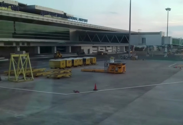 Bay từ H&agrave; Nội tới Cần Thơ nhưng h&agrave;nh kh&aacute;ch lại được &lsquo;gh&eacute;&rsquo; Phnom Penh v&igrave; thời tiết xấu